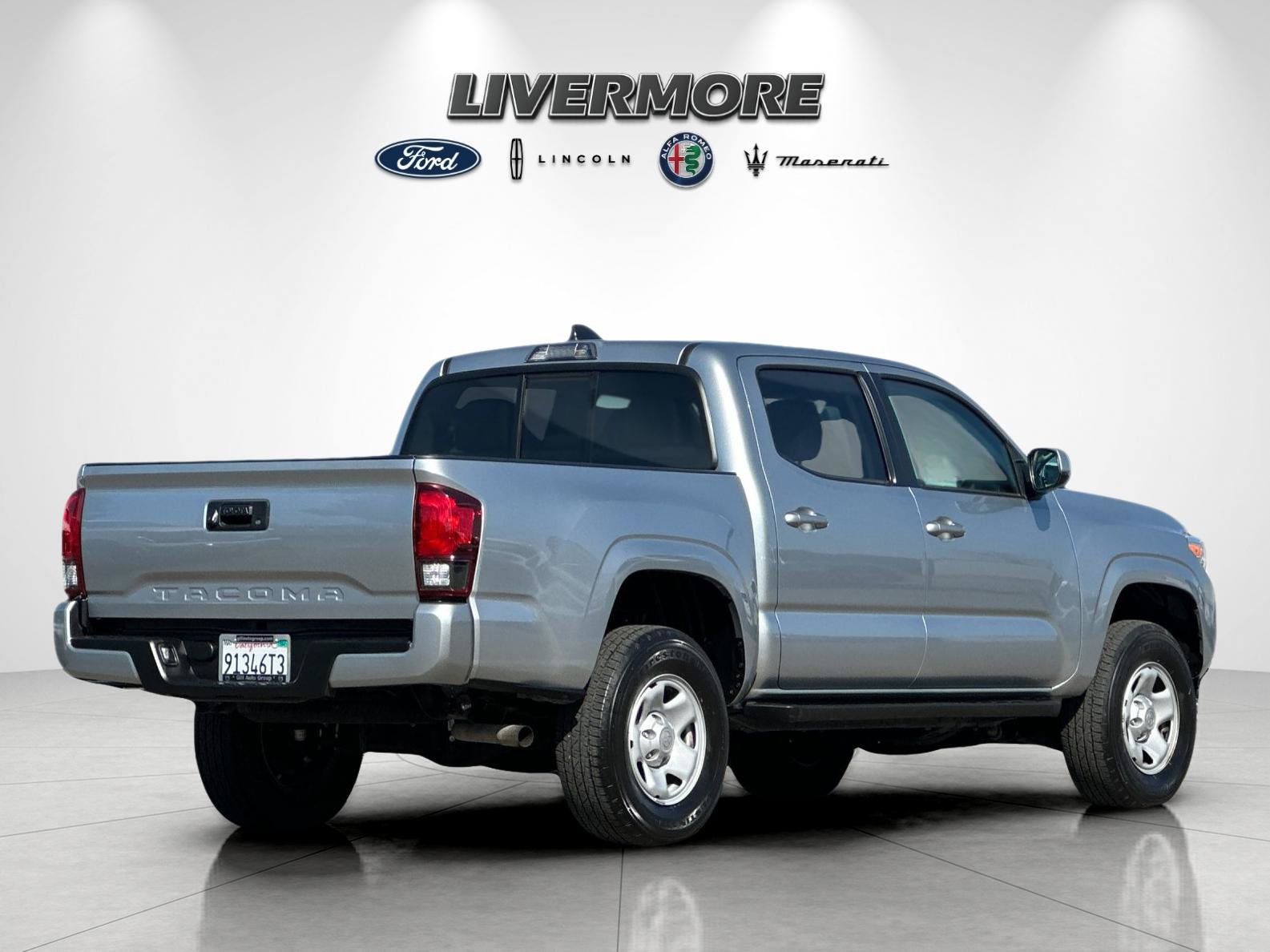 Used 2023 Toyota Tacoma SR w/ SR Convenience Package RWD image 3