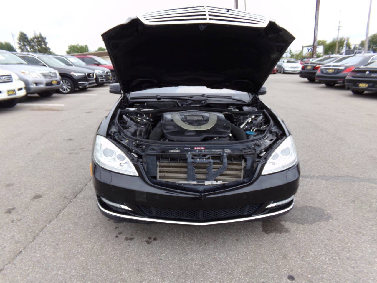 Used 2011 Mercedes-Benz S 550 4MATIC image 32