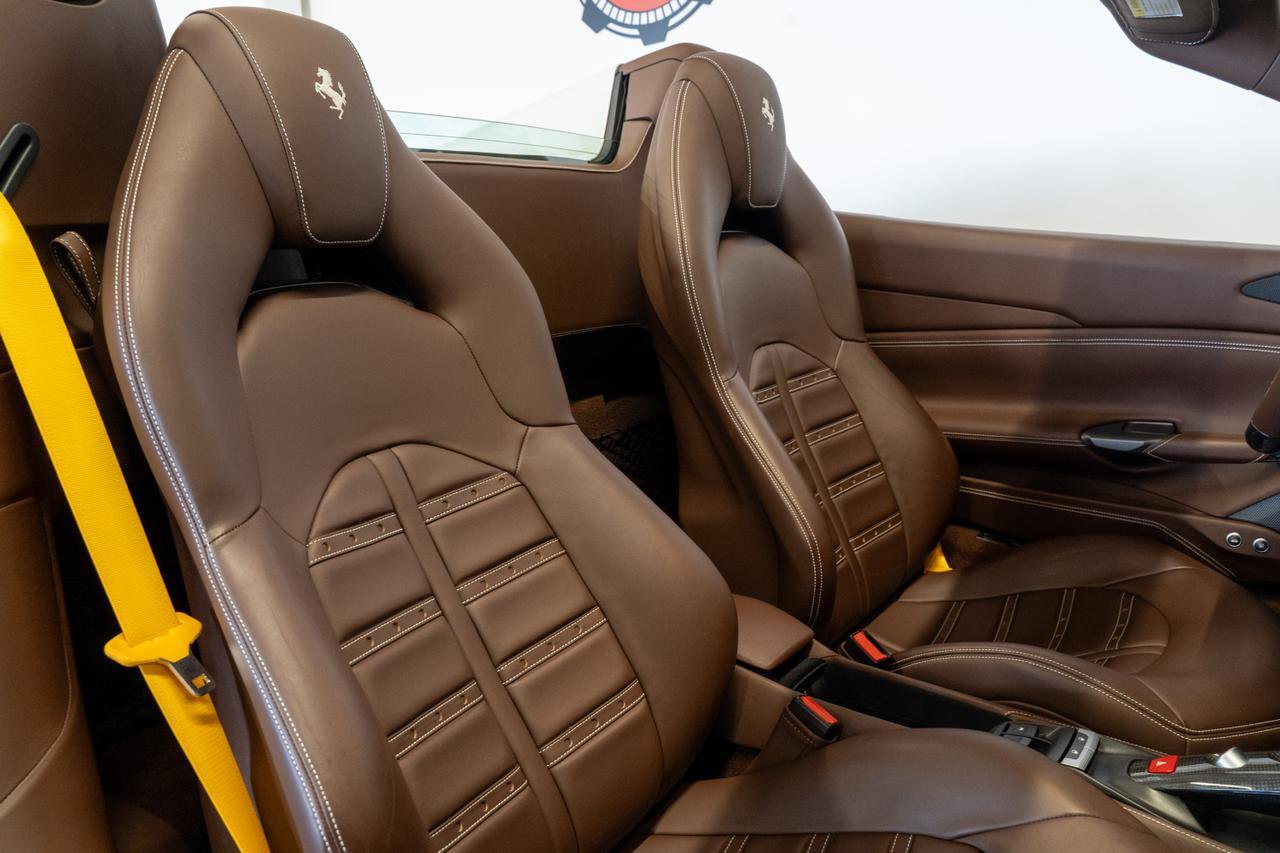 Used 2018 Ferrari 488 Spider RWD image 12