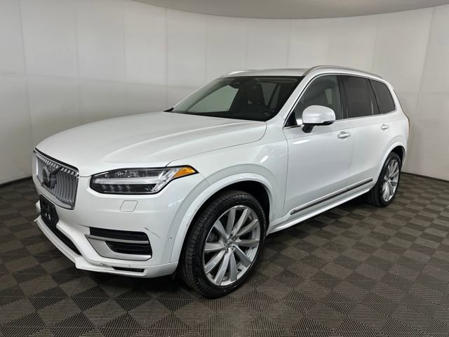 Used 2023 Volvo XC90 B6 Plus image 7
