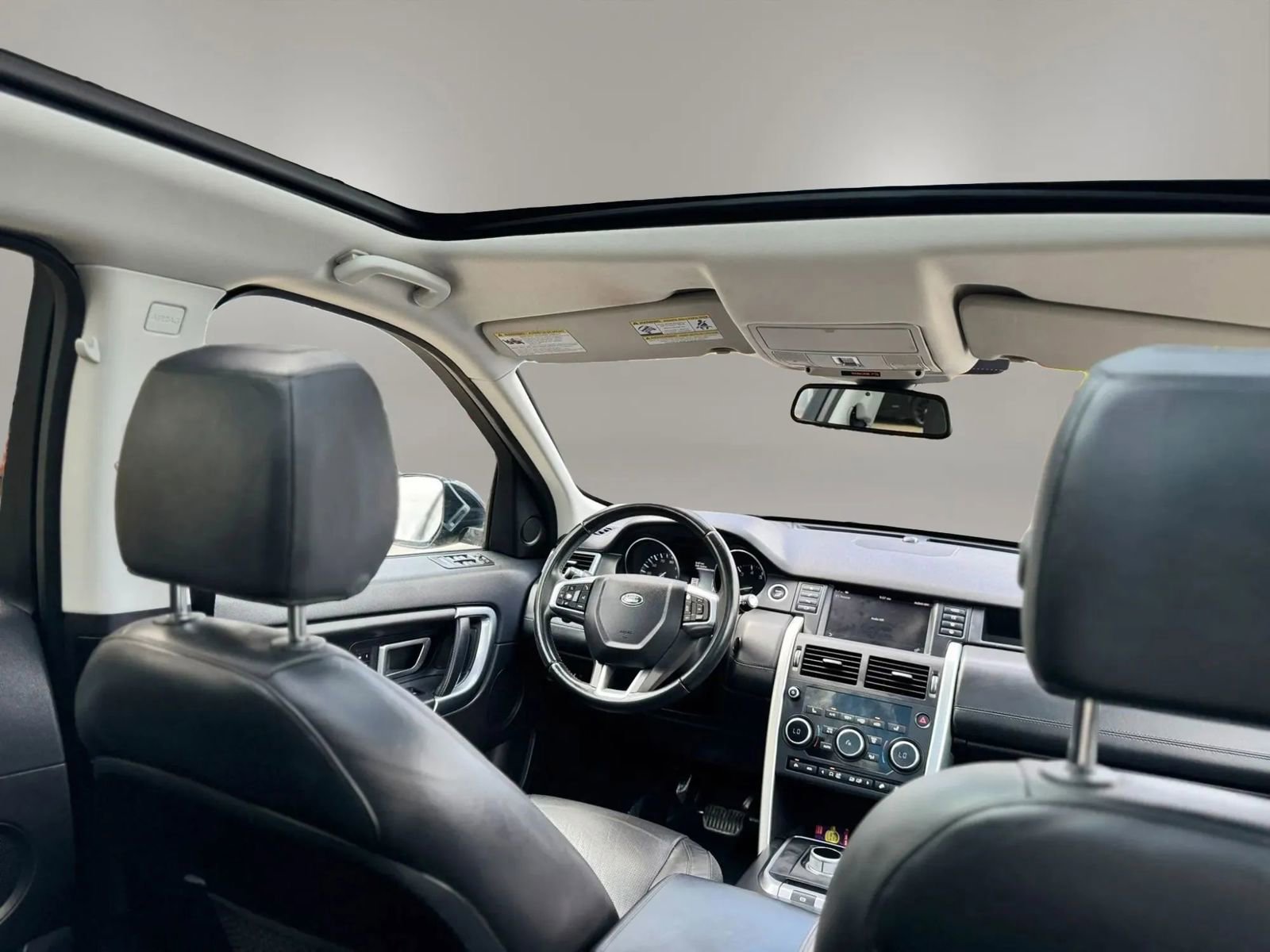 Used 2016 Land Rover Discovery Sport HSE Luxury image 26