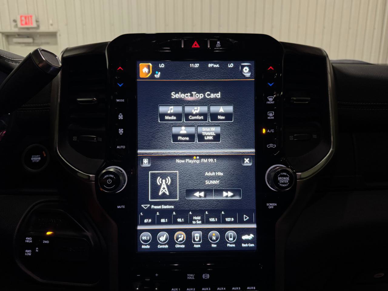 Used 2021 RAM 4500 Laramie AWD/4WD image 12