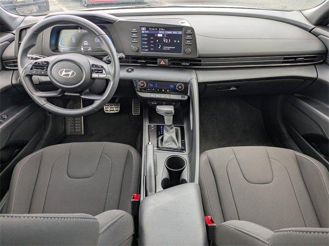 Certified 2025 Hyundai Elantra Sport image 14