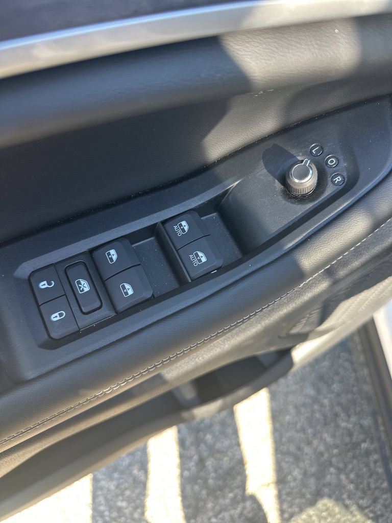 New 2026 Jeep Grand Cherokee Altitude AWD/4WD image 13