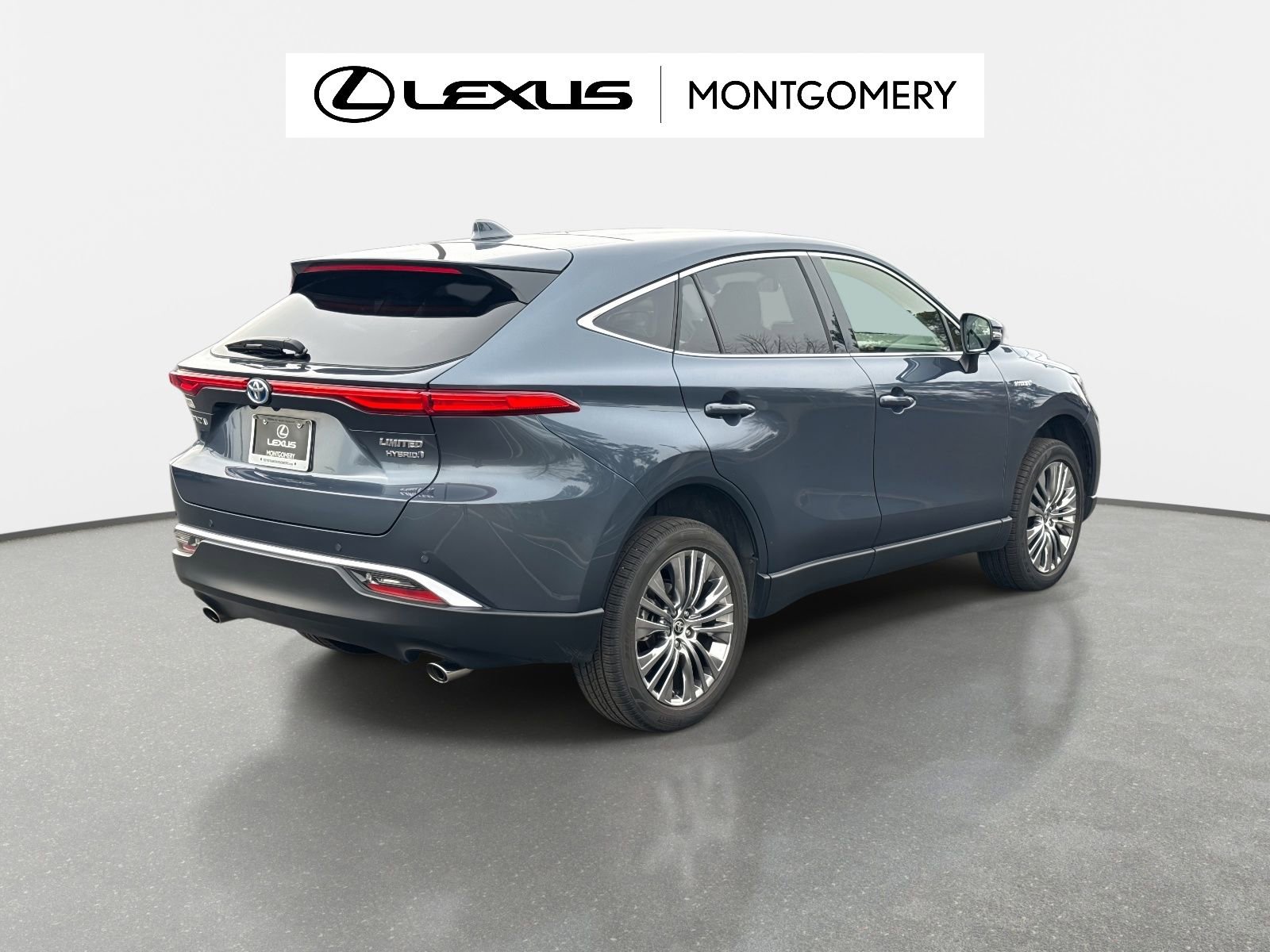 Used 2021 Toyota Venza Limited image 3