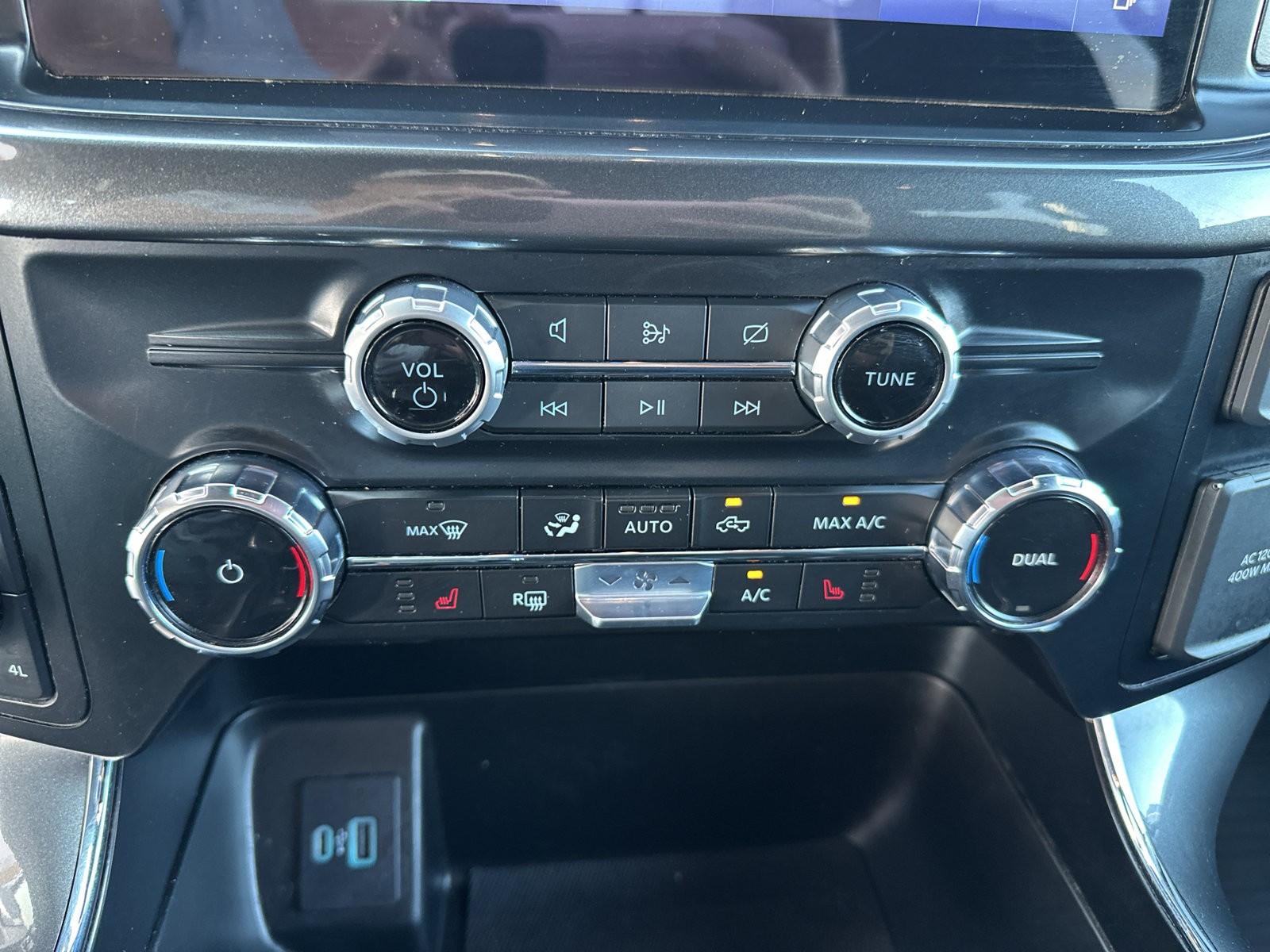 Used 2023 Ford F150 XLT w/ Equipment Group 302A High AWD/4WD image 25