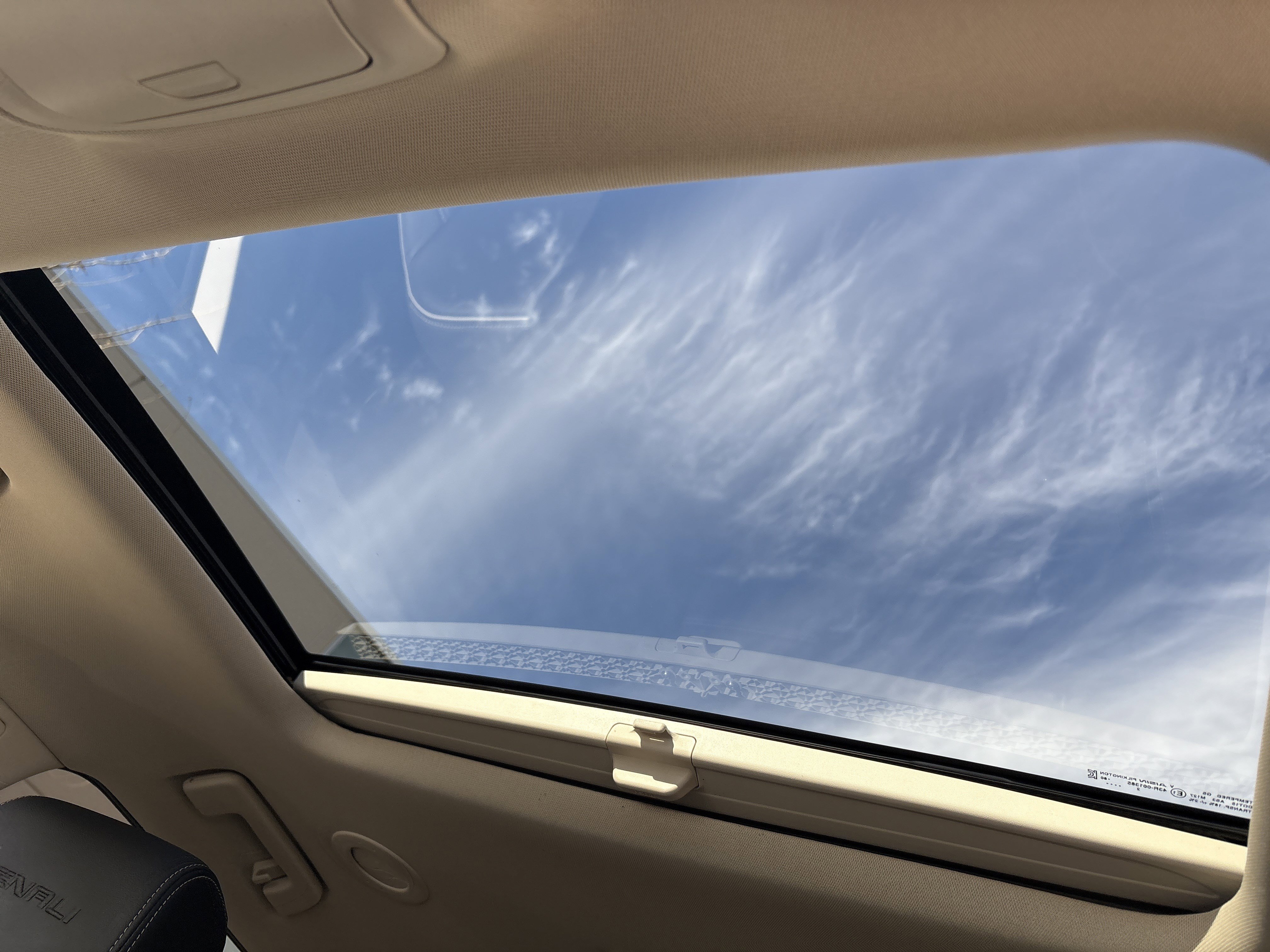 Used 2023 GMC Acadia Denali w/ Denali Technology Package image 27