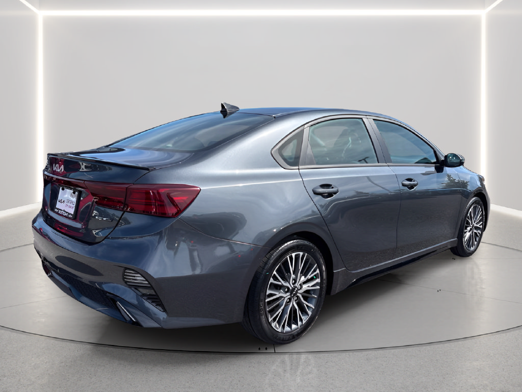 Used 2023 Kia Forte GT-Line w/ GT-Line Technology Package FWD image 6