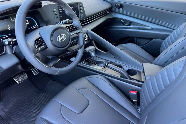 New 2026 Hyundai Elantra SEL Sport FWD image 9