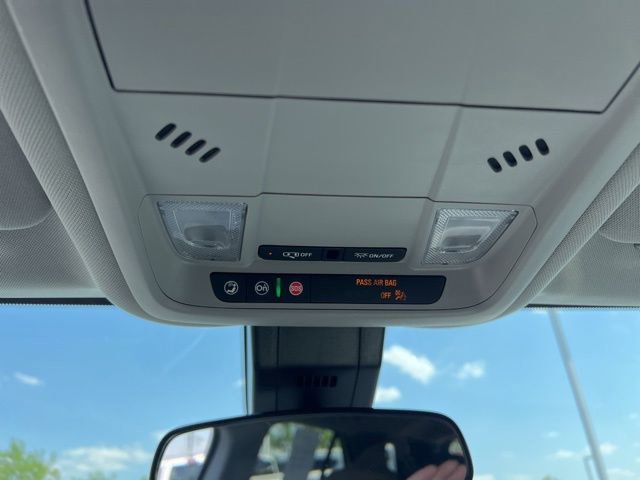 Used 2024 Chevrolet Equinox LT FWD image 25