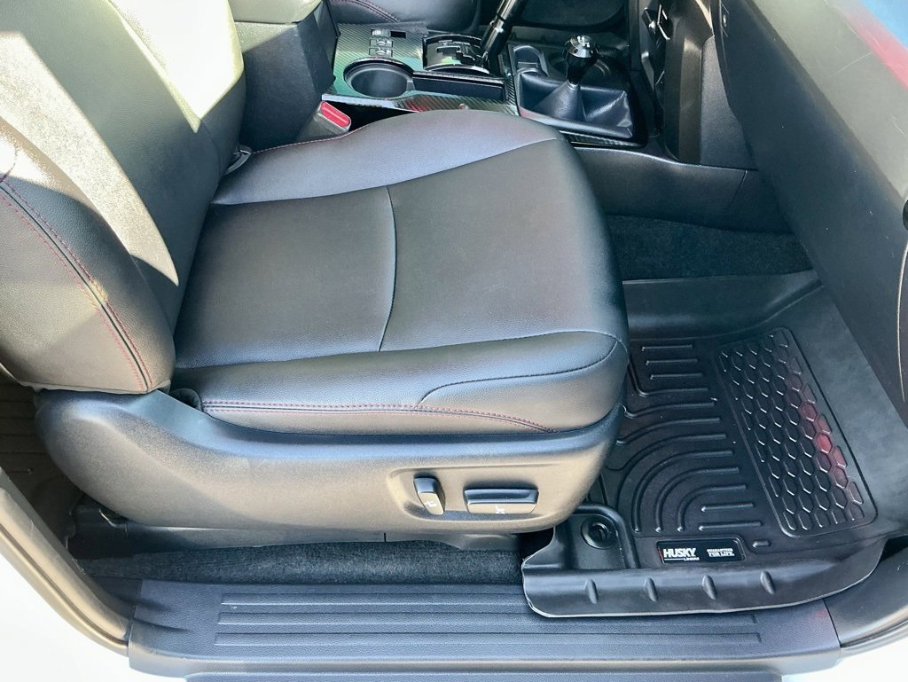 Used 2018 Toyota 4Runner TRD Off-Road Premium image 24