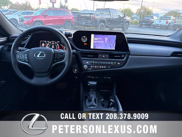 Used 2025 Lexus ES 350 w/ Premium Package FWD image 16