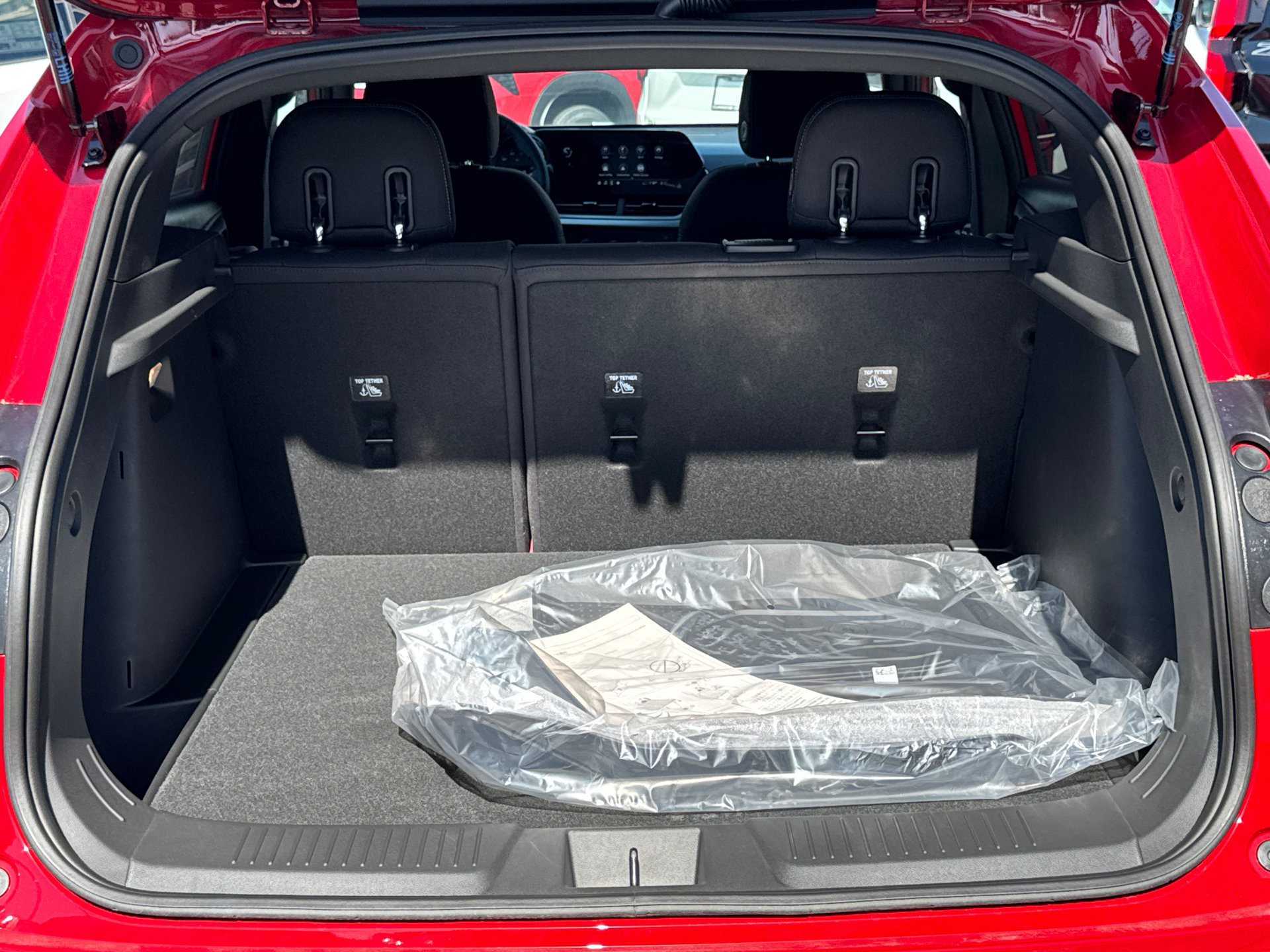 New 2026 Chevrolet Trax RS w/ Sunroof Package FWD image 11