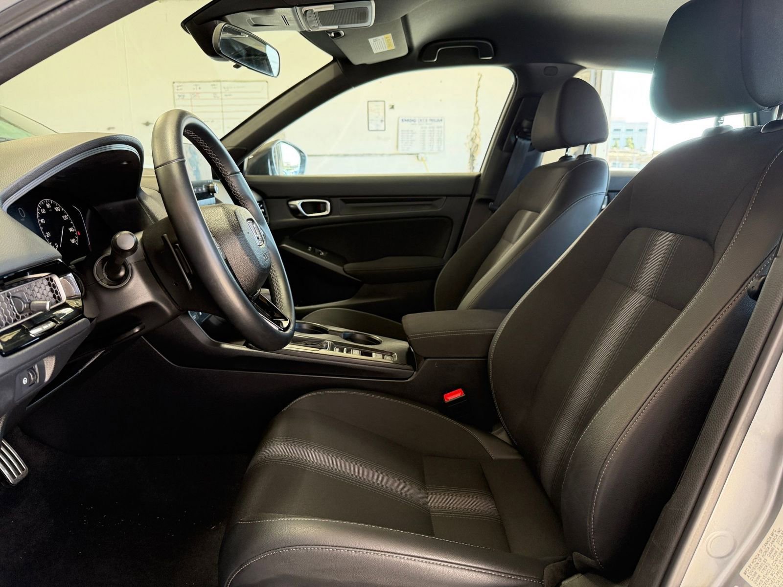 Used 2025 Honda Civic Sport image 24