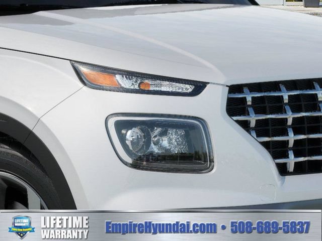 New 2026 Hyundai Venue SEL FWD image 9