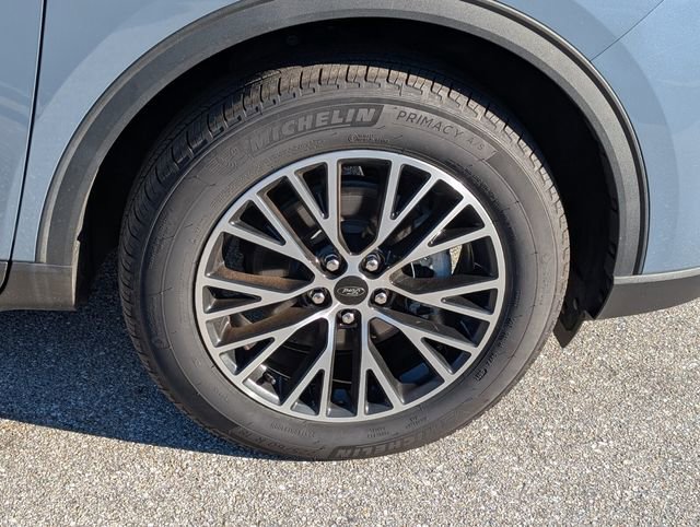 Used 2024 Ford Escape SE image 15