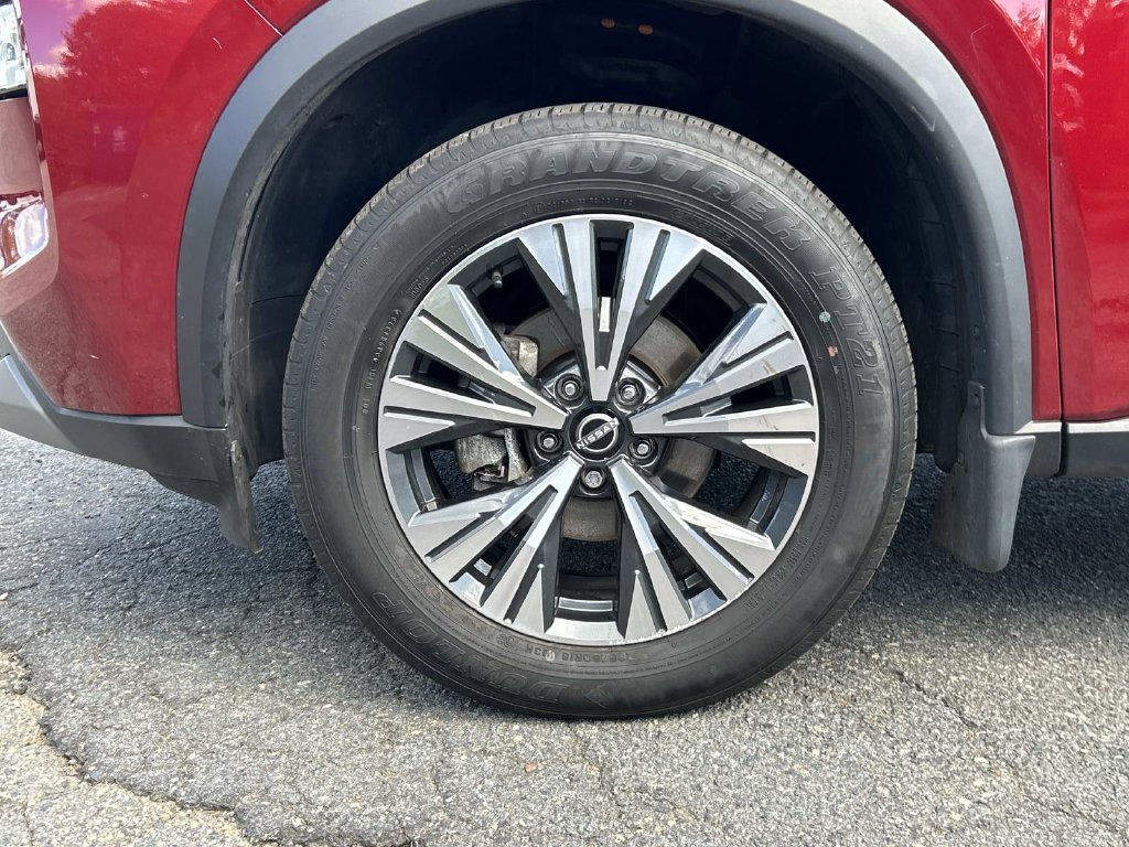 Certified 2023 Nissan Rogue SV w/ SV Premium B Package AWD/4WD image 9