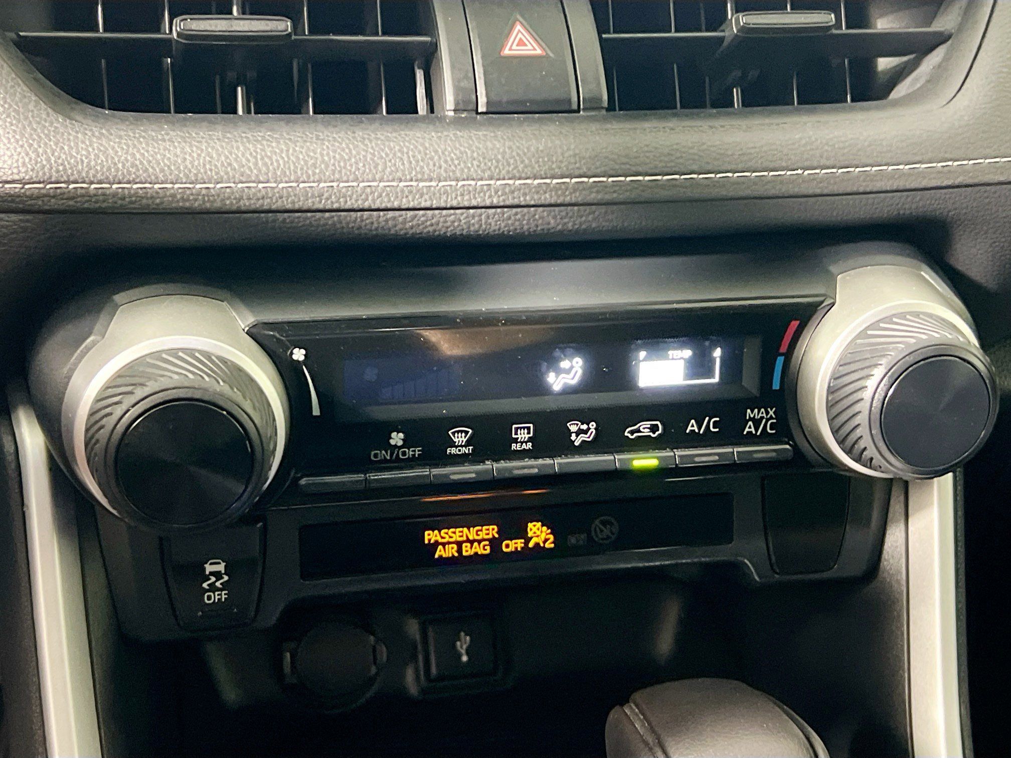 Used 2020 Toyota RAV4 LE image 25