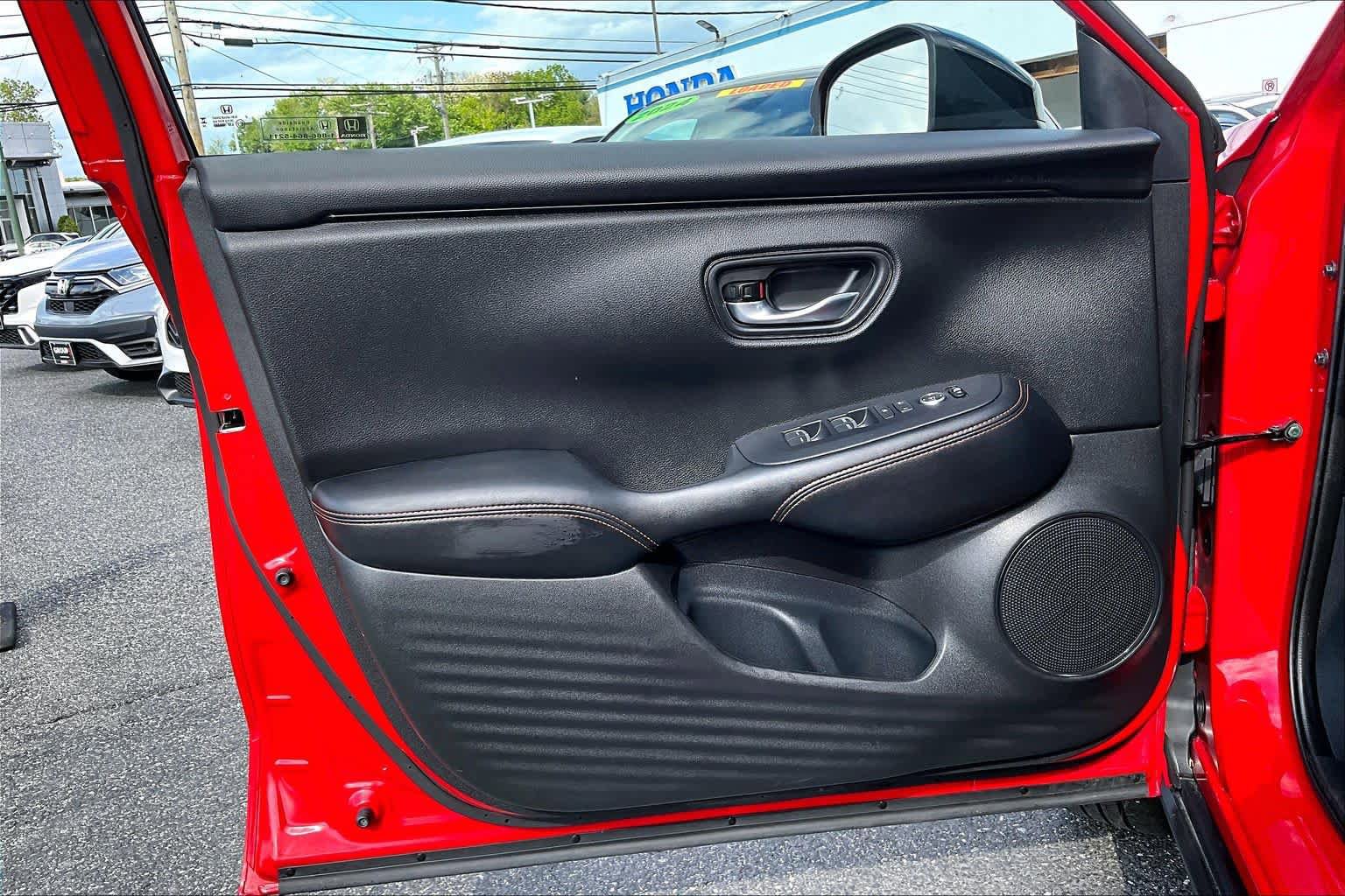 Certified 2025 Honda HR-V Sport image 21