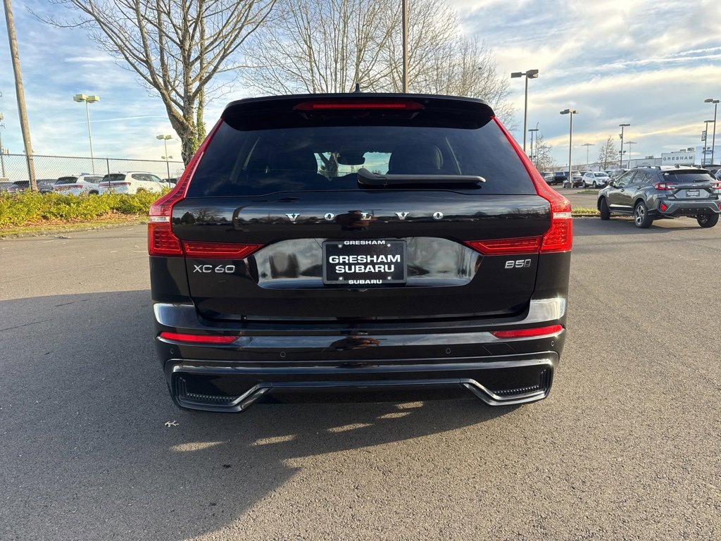 Used 2023 Volvo XC60 B5 Plus image 6