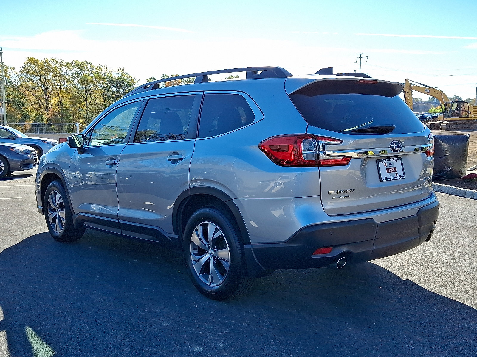 Certified 2023 Subaru Ascent Premium w/ Convenience Package image 4