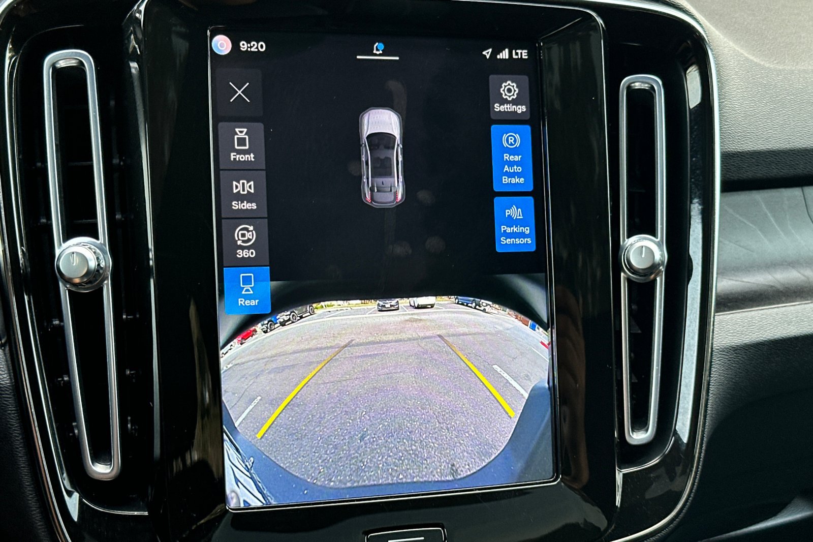 Certified 2023 Volvo C40 P8 Recharge Plus AWD/4WD image 23
