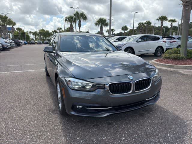 Used 2017 BMW 330i xDrive Sedan AWD/4WD image 8