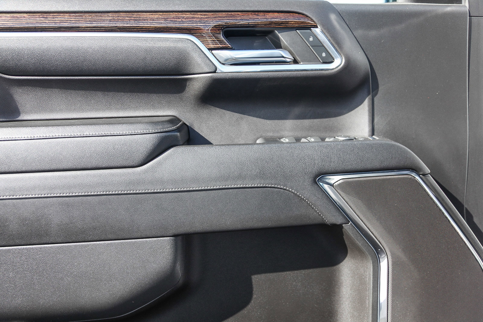 Used 2024 GMC Sierra 1500 SLE image 19