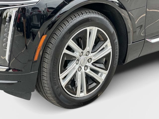 Certified 2024 Cadillac Lyriq Tech AWD/4WD image 29
