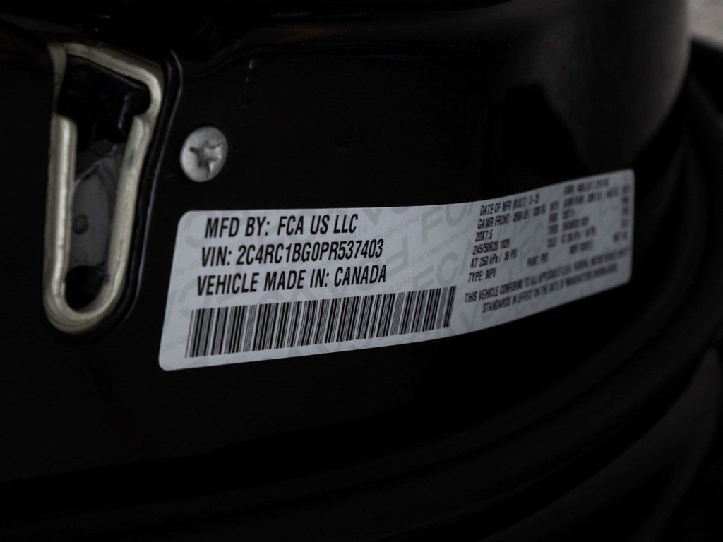 Used 2023 Chrysler Pacifica Touring-L w/ S Appearance Package image 14