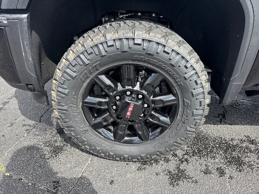 Used 2025 GMC Sierra 2500 AT4 w/ AT4 Preferred Package image 12