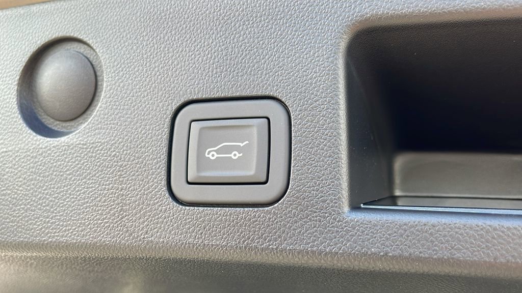 New 2026 GMC Terrain Elevation w/ Elevation Premium Package image 24