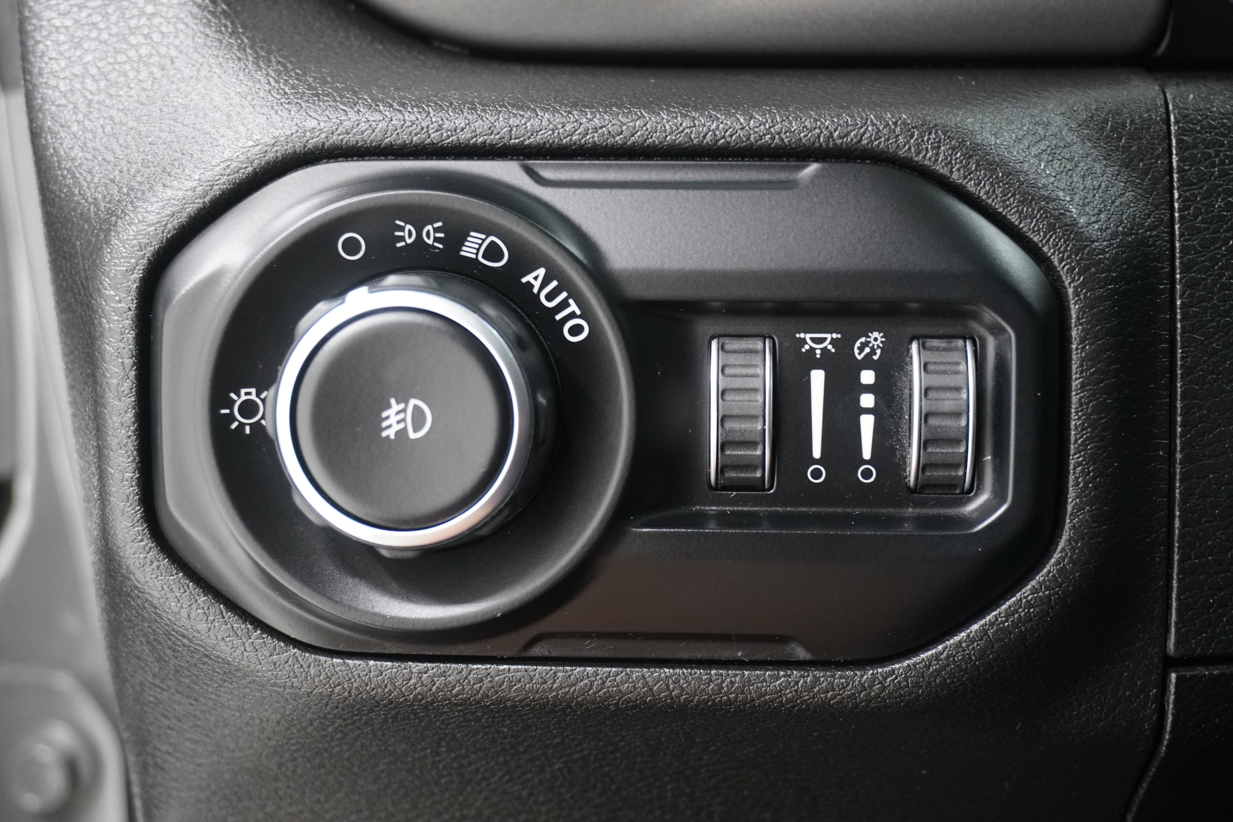 Used 2021 Jeep Wrangler Unlimited Sport AWD/4WD image 26