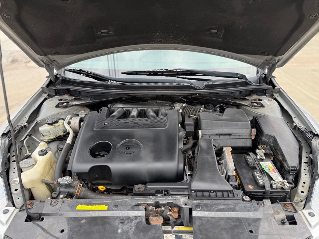 Used 2011 Nissan Altima 3.5 SR w/ 3.5SR Premium Pkg FWD image 13