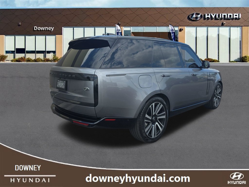 Used 2023 Land Rover Range Rover SE AWD/4WD image 5