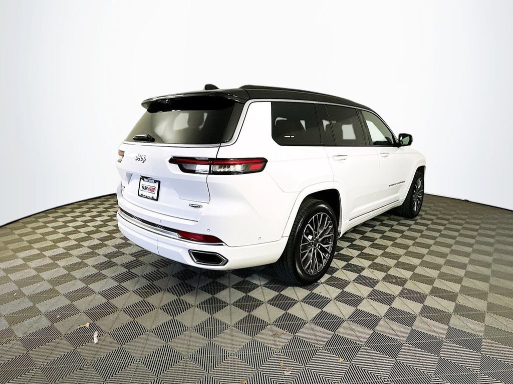 Certified 2024 Jeep Grand Cherokee L Summit AWD/4WD image 12