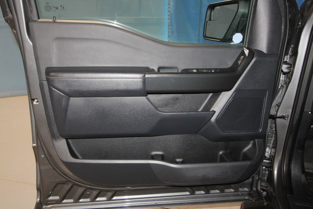 Used 2022 Ford F150 XL w/ STX Appearance Package AWD/4WD image 5
