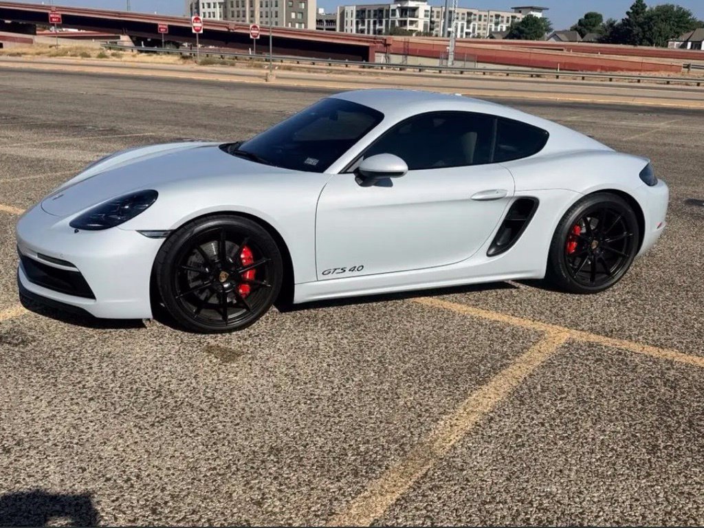 Used 2025 Porsche 718 Cayman GTS RWD image 2