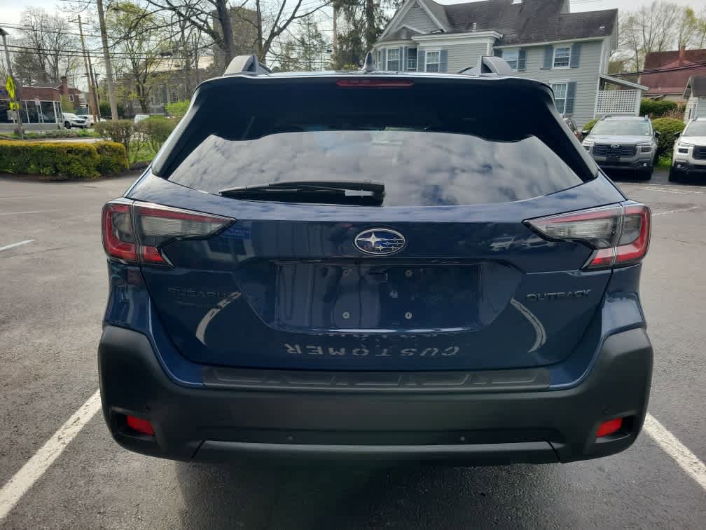 Certified 2023 Subaru Outback Onyx Edition AWD/4WD image 4