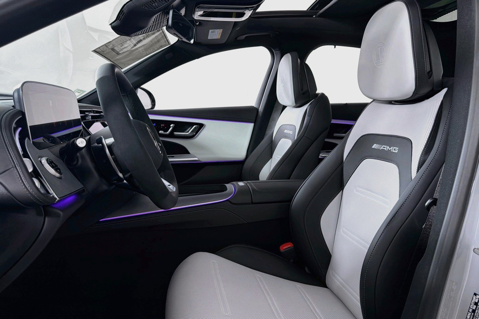 New 2026 Mercedes-Benz E 53 AMG e 4MATIC Sedan image 16