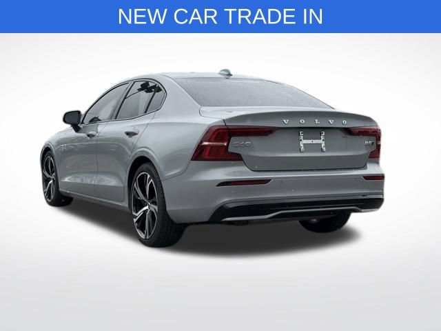 Used 2024 Volvo S60 B5 Core image 6
