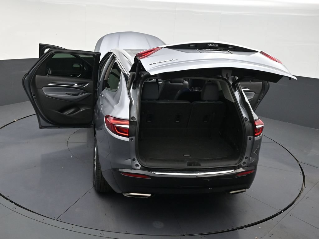 Used 2020 Buick Enclave Essence w/ Sound and Sites Package FWD image 31