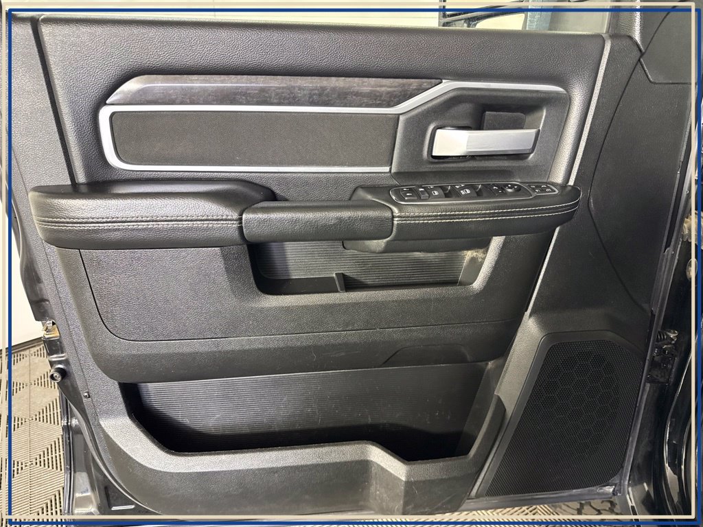 Certified 2024 RAM 2500 Big Horn AWD/4WD image 36