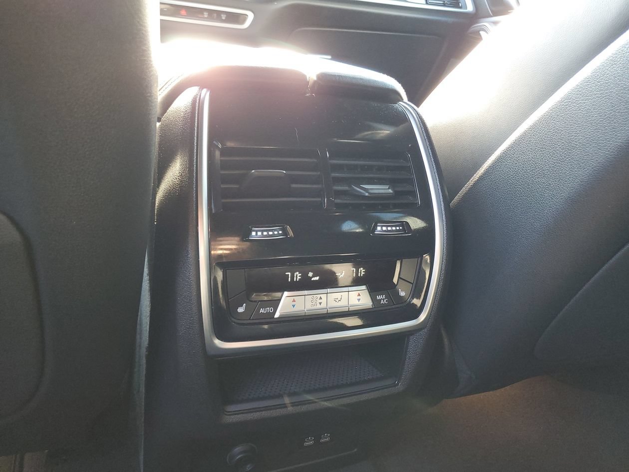 Used 2025 BMW X5 xDrive50e AWD/4WD image 15