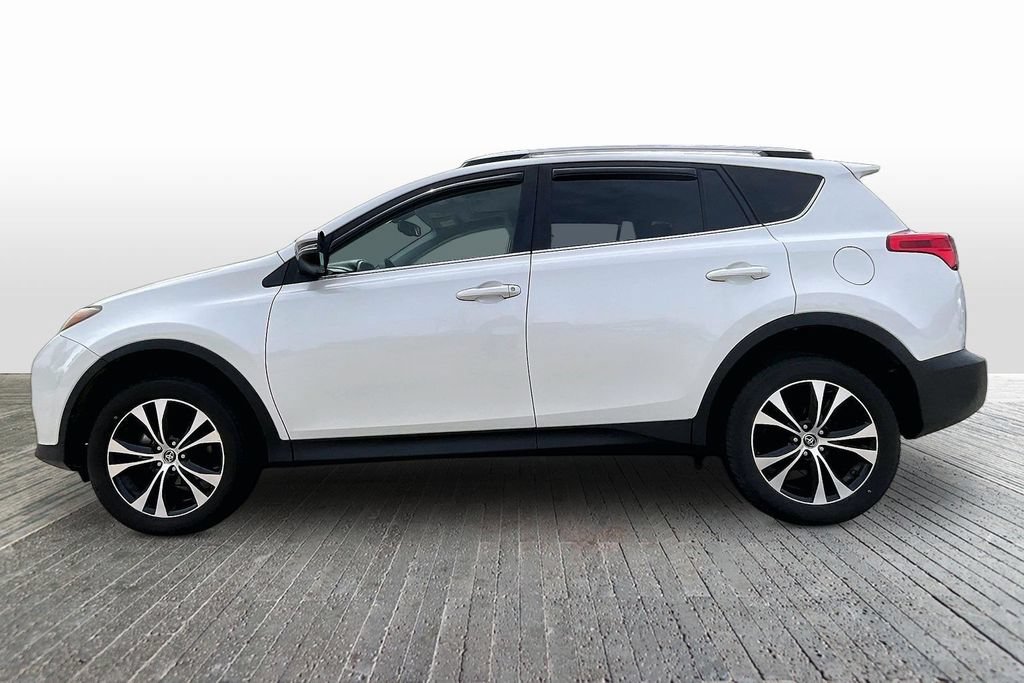 Used 2015 Toyota RAV4 Limited AWD/4WD image 5