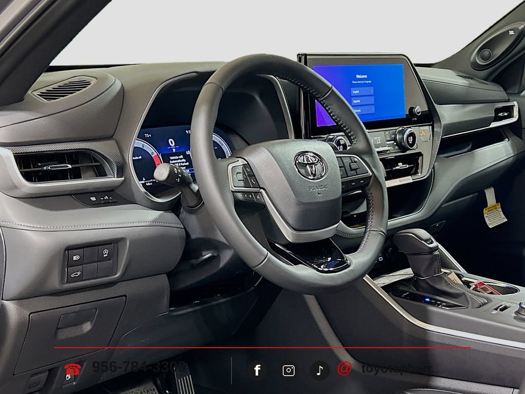 New 2026 Toyota Highlander XSE AWD/4WD image 9