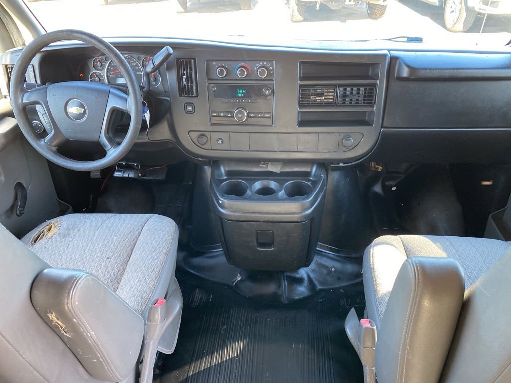Used 2011 Chevrolet Express 2500 Extended image 19