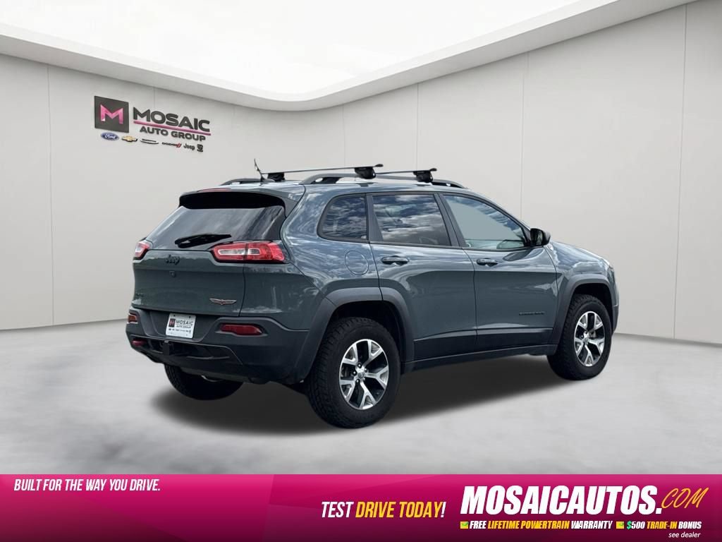 Used 2015 Jeep Cherokee Trailhawk AWD/4WD image 7