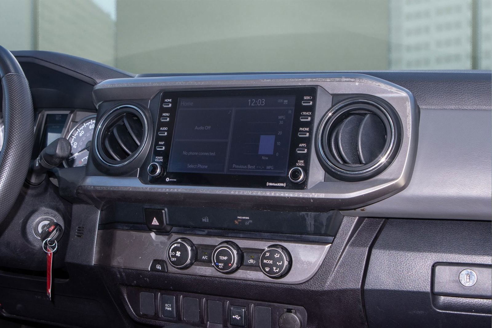 Used 2022 Toyota Tacoma SR5 w/ SR5 Appearance Package (SM) RWD image 19