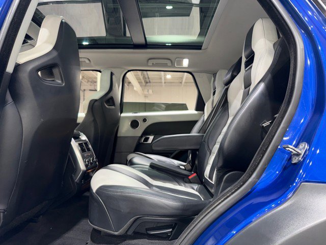 Used 2016 Land Rover Range Rover Sport SVR image 12